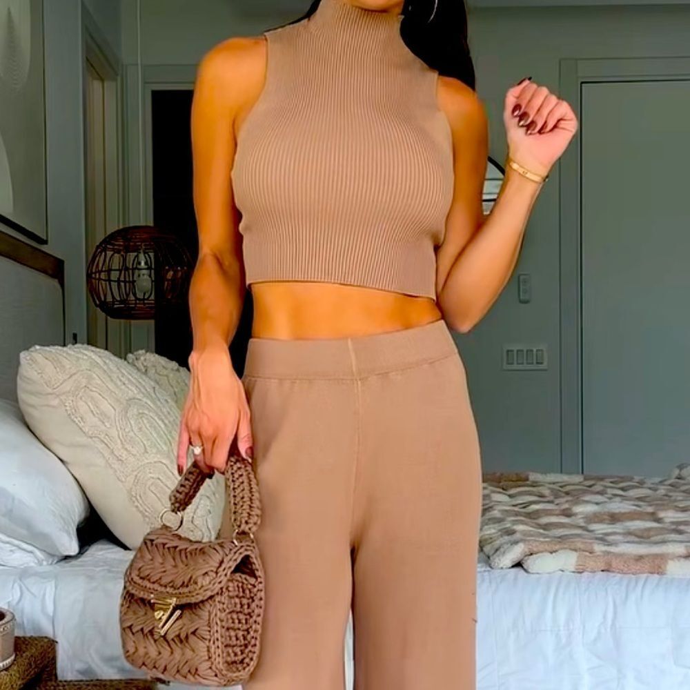 Brown ribbed crop top